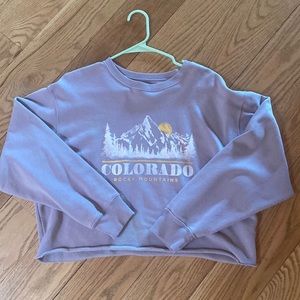 ‼️NWOT: Hollister Colorado Rocky Mountains Cropped Crewneck